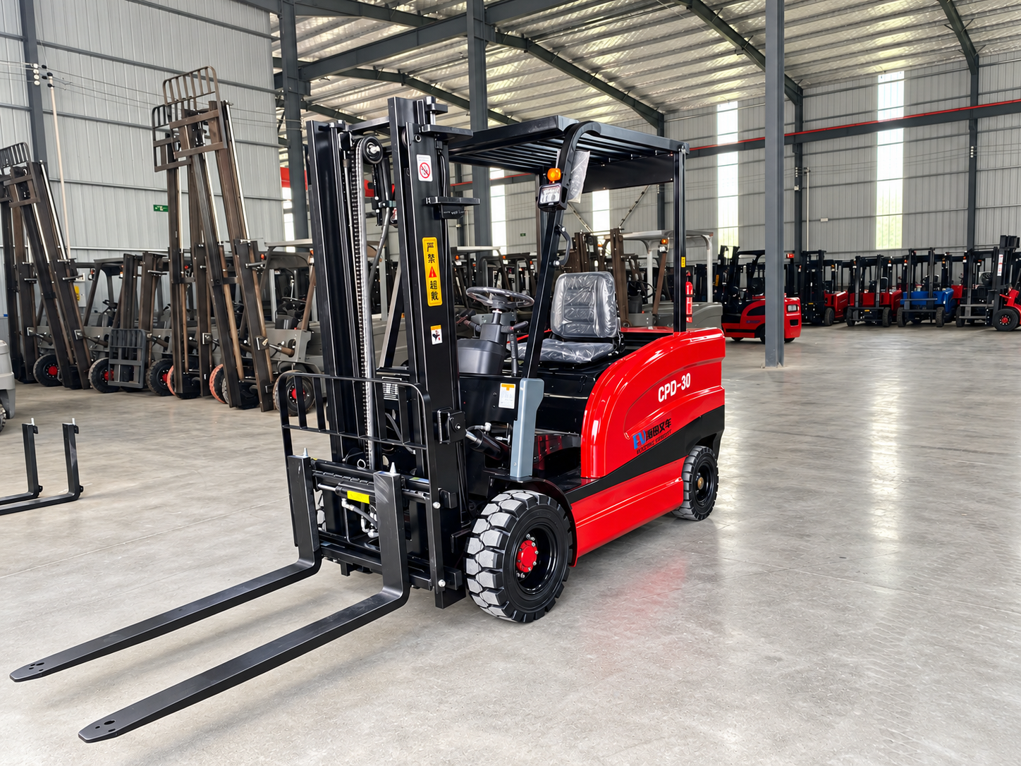 CPD-30 electric forklift detail view 1